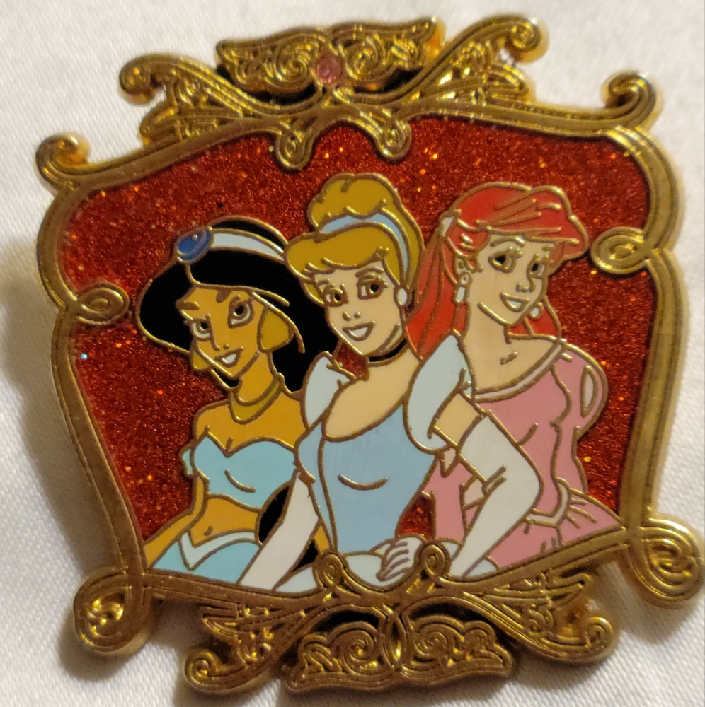 Disney Official Trading Pin Princess 2007